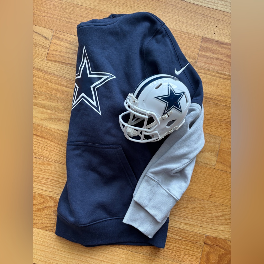 Dallas Cowboys Nike 2024 Sideline Club Pullover Hoodie